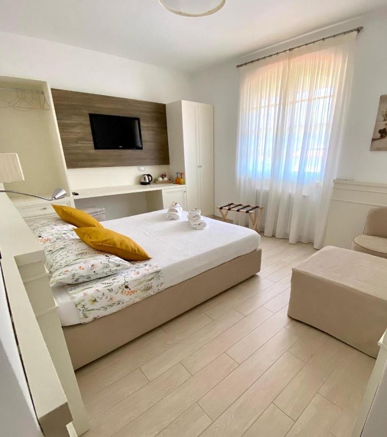 Bellaisa Bed & Breakfast Camaiore Extérieur photo